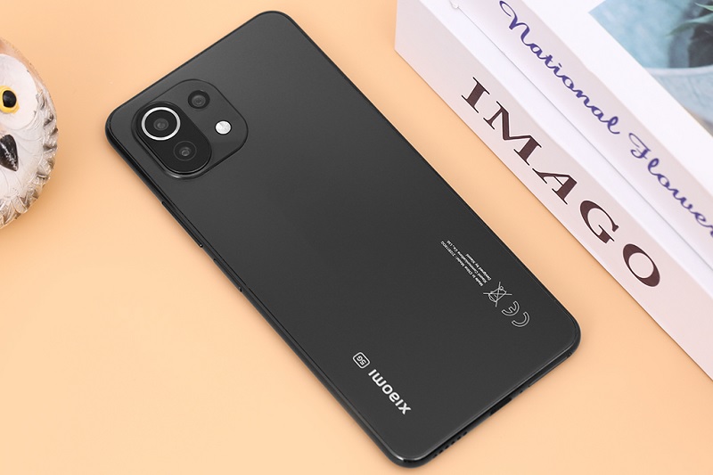 Xiaomi 11 Lite 5G NE thuộc phân khúc tâm trung 